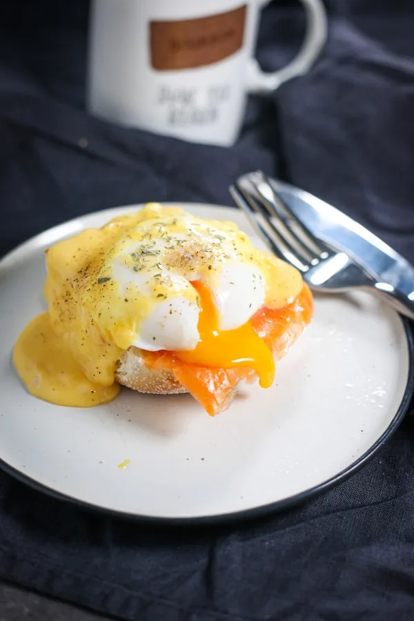 Huevos Benedict con Salmón de Autor de Cerca